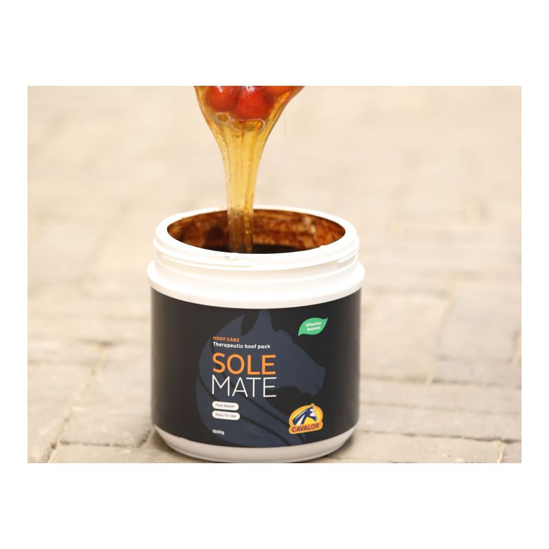 Pasta do wrażliwych kopyt konia Cavalor SoleMate 1,6 kg